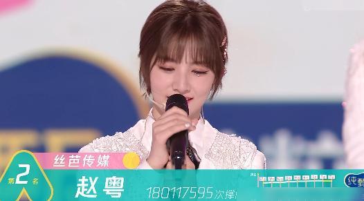 李昀锐和希林娜依·高合唱了一首名为莫怕莫怕的歌曲。他们共同演绎的这首歌曲旋律优美，歌词鼓舞人心，传递出一种积极向上的正能量。，如需了解更多关于李昀锐和希林娜依·高的演唱信息，可以关注他们的社交媒体账号或者相关音乐平台，获取更多动态。